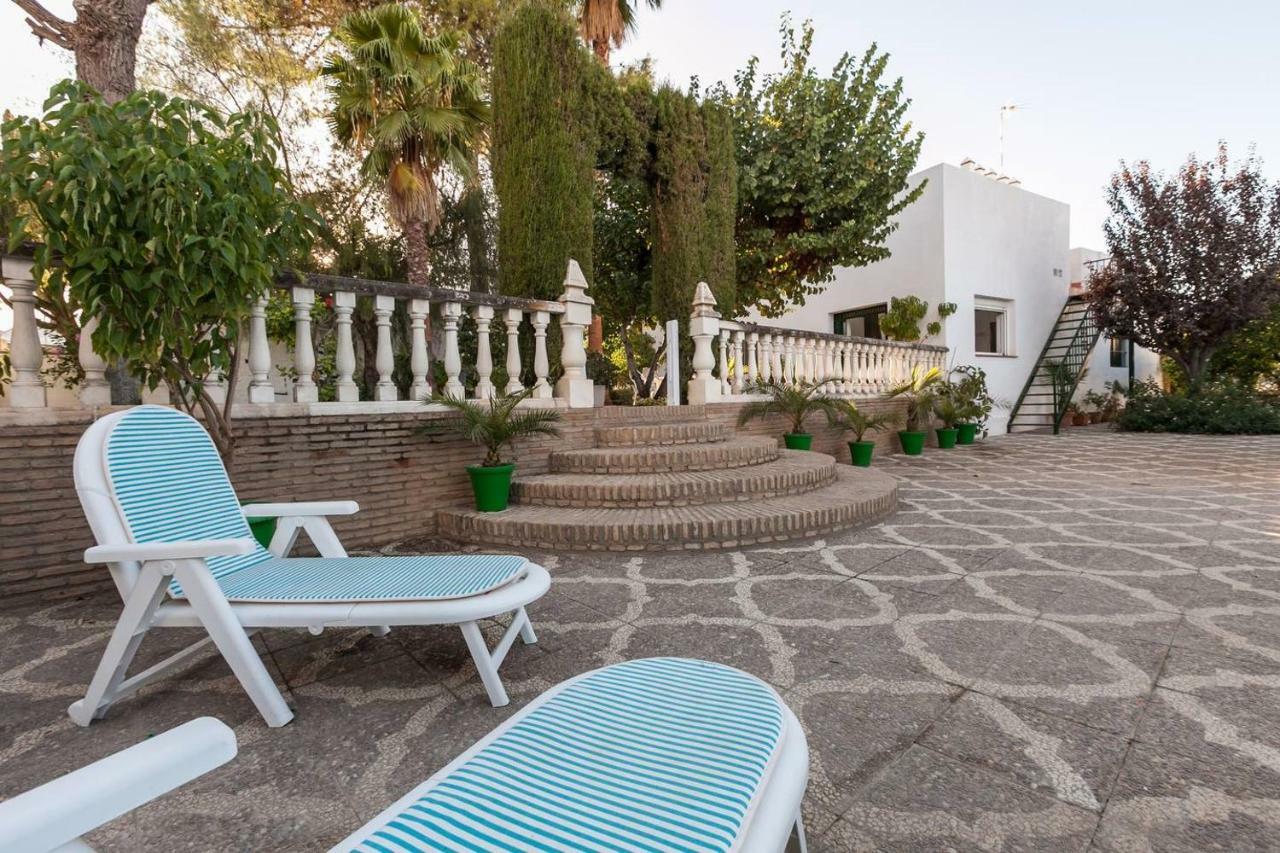 Villa Del Manzano Villanueva del Ariscal Exterior photo